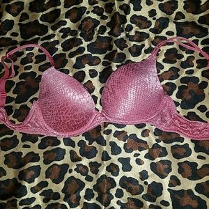 Gilley & Hicks push-up bra